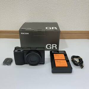 RICOH GR IIIx リコー 付属品完備 充電器＋バッテリー2個 新品同様 保証書付