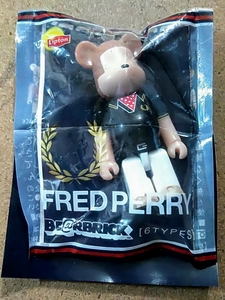 新品未開封 ストラップ フレッドペリー FRED PERRY BE@RBRICK MODS