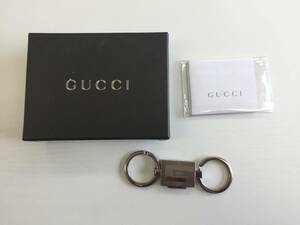 GUCCI キーホルダー　チャーム　シルバー　箱　