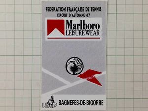 フランス 古いステッカー：Marlboro ① マルボロ テニス 広告 ビンテージ +Sb