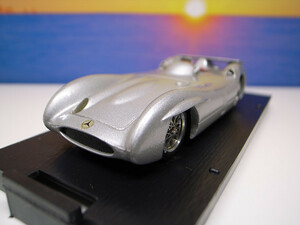 BRUMM / ブルム 1/43 メルセデス Ｗ196Ｃ スターリング モス（ptove monza 1955) 希少美品