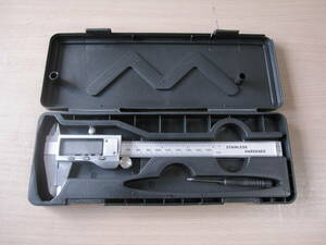 デジタル ノギス 150mm ステンレス製 STAINLESS HARDENED 0-150mm DIGITAL CALIPER DIY 工具 ケース付