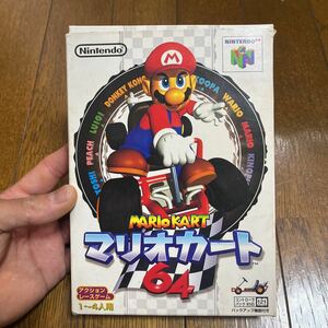 【N64】 マリオカート64 箱付　説明書有　操作一覧表有　ACアダプター注意書有　プラケース綺麗　カセットの袋有　☆送料無料即決☆