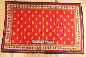 未使用 東アフリカのべんりな布 カンガ マンゴー柄 赤・黄色・白・濃紺　KANGA