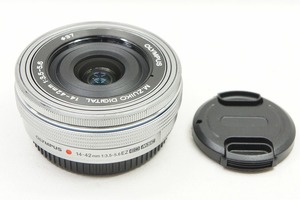 【適格請求書発行】美品 OLYMPUS M.ZUIKO DIGITAL ED 14-42mm F3.5-5.6 EZ マイクロフォーサーズ シルバー【アルプスカメラ】240413l