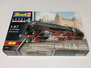 ドイツレベル 1/87 ドイツ国鉄 蒸気機関車 BR2＆テンダー2‘2‘T30 Express Locomotive BR 02 with tender Revell 02171