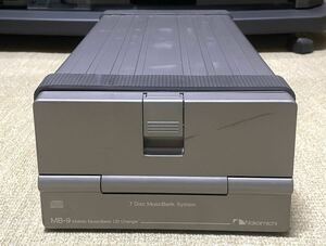 MB-9 現在使用 動作品を出品　ナカミチ 7連奏CDチェンジャー MB-7の上級機　Nakamichi 100mb姉妹機　希望者は取説コピーを