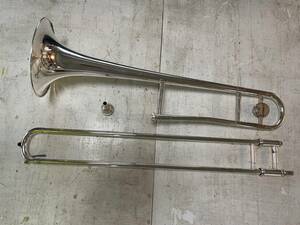 YAMAHA YSL 354S ケース付き　中古です