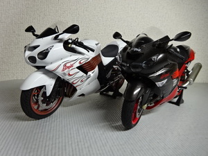 タミヤ1/12 Kawasaki Ninja ZX-14 2台