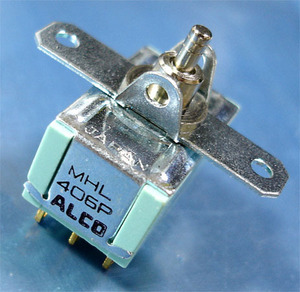 ALCO MHL-406P ロッカー？スイッチ (4回路/ON-OFF-ON) [2個組]