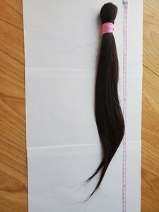 髪束 髪の毛 ヘアドネーション 女子大生20歳 40cm55g