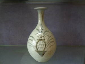 アンティーク　古伊万里　パイナップルの絵柄の徳利　壺　