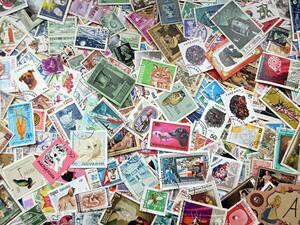 【Ａ】外国切手 500枚セット 使用済み切手 紙モノ コラージュ 素材 海外 レトロ まとめて 大量セット アンティーク ジャンクジャーナル