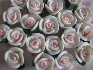 【激安卸】12ミリ樹脂薔薇（葉付）白②50個