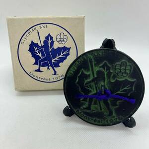 2361A　 1976年　カナダオリンピック　モントリオール　文鎮 　文房具　 記念品 
