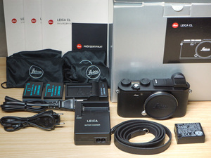 ☆美品■LEICA CL ブラック ボディ ライカ　おまけ付き☆