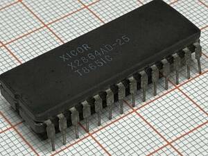 送料120円～ XICOR X2864AD-25 EEPROM 64kbit セラミックパッケージ フィリピン製 DIP ザイコー メモリ ROM 電子部品