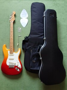 FENDER フェンダー ★ Player Plus Stratocaster Maple Tequila Sunrise ★ 純正ソフトケース、他社ハードケース付き