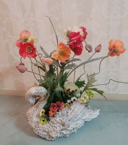 花瓶　白鳥　造花アレンジメント　インテリア　置物