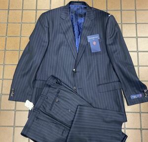 新品　未使用　エルメジルドゼニア　zegna 紺ダブルピンストライプ　サイズBB5 ２つボタン　ワンタック　激安　裏地　桜風吹