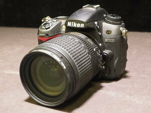 L196 Nikon デジタル一眼レフカメラ D7000 レンズセット DX AF-S NIKKOR 18-105mm 1:3.5-5.6G ED 充電器+バッテリー付属 ニコン