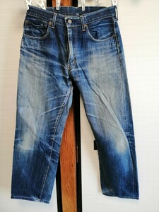 8 送料込 美品 デニムパンツ Levi