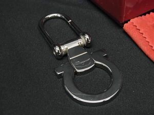 1円 ■極美品■ Salvatore Ferragamo フェラガモ ガンチーニ キーホルダー バッグチャーム メンズ レディース シルバー系 FC5089