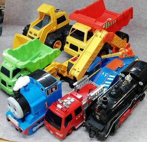 幼児 おもちゃ キッズカー 8点 まとめ トーマス 消防車 SL ショベルカー トラック ダンプ 他 玩具 34-47