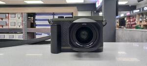【レア品】Leica Q2 reporter Edition 完動品 アクセサリー付き 入手困難 純正レンズカバー