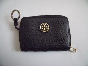 美品 訳あり◆ トリーバーチ ◆ TORY BURCH ◆ キーリング付き カービング レザー製・コインケース 小銭入れ カードケース◆ 黒 ブラック系