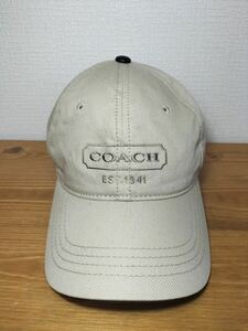 5-57 COACH コーチ 帽子 キャップ ロゴ刺繍 ベージュ CAP レザーベルト 金具