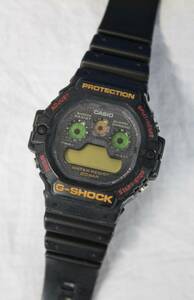 【0425B】(1104) CASIO G-SHOCK G-5900 914 電池切れ 動作不明 メンズ腕時計 デジタル 割れ有 20気圧防水 中古現状品