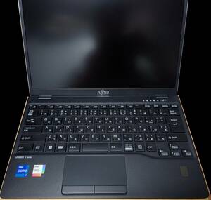 【ほぼ未使用・法人モデル】富士通 LIFEBOOK (CPU Core i7 1265U, メモリ 32GB！！, SSD 2TB！！)