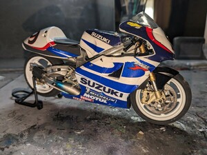 タミヤRGVガンマとGSX-RR完成品