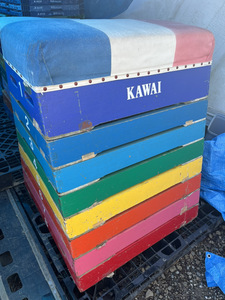 KAWAI 跳び箱 ８段 体育 機械体操 スポーツクラブ 引き取り可