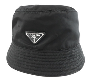未使用 プラダ RE-nylon ロゴプレート バケットハット RFID 帽子 PRADA ブラック 2HC137 三角ロゴ レディース メンズ　/32825