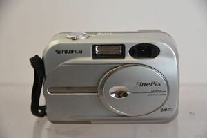 コンパクトデジタルカメラ FUJIFILM 富士フィルム FINEPIX 2600 ZOOM Z81