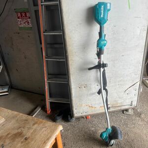 q F39 佐川急便着払い発送　中古　動作品　Makita マキタ 草刈り機 MUR189D MAKITA 草刈機　