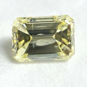 ０．７５２ct　ＦＡＮＣＹ　ＬＩＧＨＴ　ＹＥＬＬＯＷ　Ｉ１　エメラルド　ダイヤモンドルース