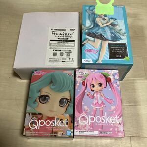 タイトーオンライン限定　Winter Live フィギュア　初音ミク　タイクレ限定&チョコミントパールver&Q posket WORLD JOURNEY &桜ミクA