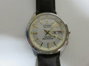 CITIZEN シチズン　EXCEED　エクシード ソーラー電波　チタン　腕時計　中古良品　