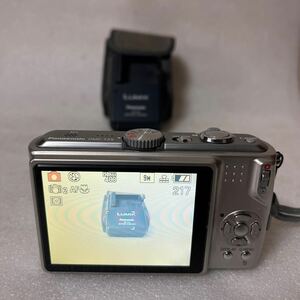 Panasonic DMC-TZ5 コンパクトデジタルカメラ 