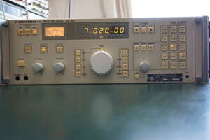古野電気　全波受信機　RV-128 ラックマウントタイプです。