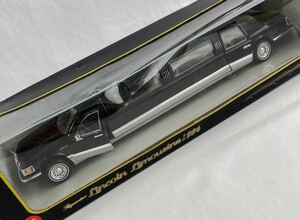 未使用 SS0701 Wサニーサイド 1/24スケール　Superior Lincoln limousine 1996 黒 リンカーンリムジン ★ma-225