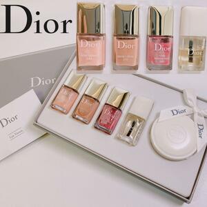 2242 新品 DIOR ヴェルニ ミニ 4本 クレームアブリコ 1個 セット