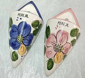 PERE JIL 陶器製壁掛け フラワーベース／花器／花瓶 ピンク・ブルーペア