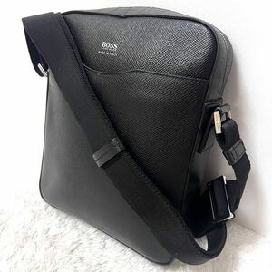 1円 美品 HUGO BOSS ヒューゴボス メンズ ショルダーバッグ 斜め掛け カバン 鞄 ビジネス メッセンジャー イタリア 伊 レザー ブラック 黒