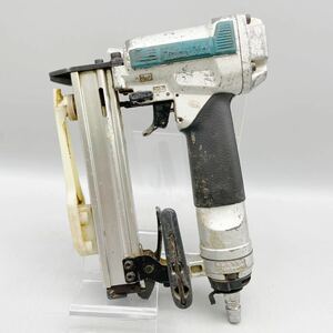 makita マキタ エアタッカ AT425A タッカー エアコンプレッサー ステープル 幅4mm 長さ13mm～25mm 木工 エアー工具 DIY 建築 大工 釘打機