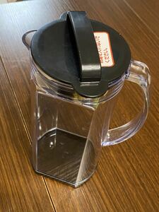 プラスチック製 ポット 冷水筒 お茶入れ 水入れ 麦茶入れ 黒 1.2L