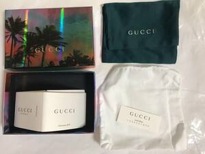 【GUCCI】ホログラムに近い色の南国柄の箱と緑の布袋　4点セット　1度使用の新中古